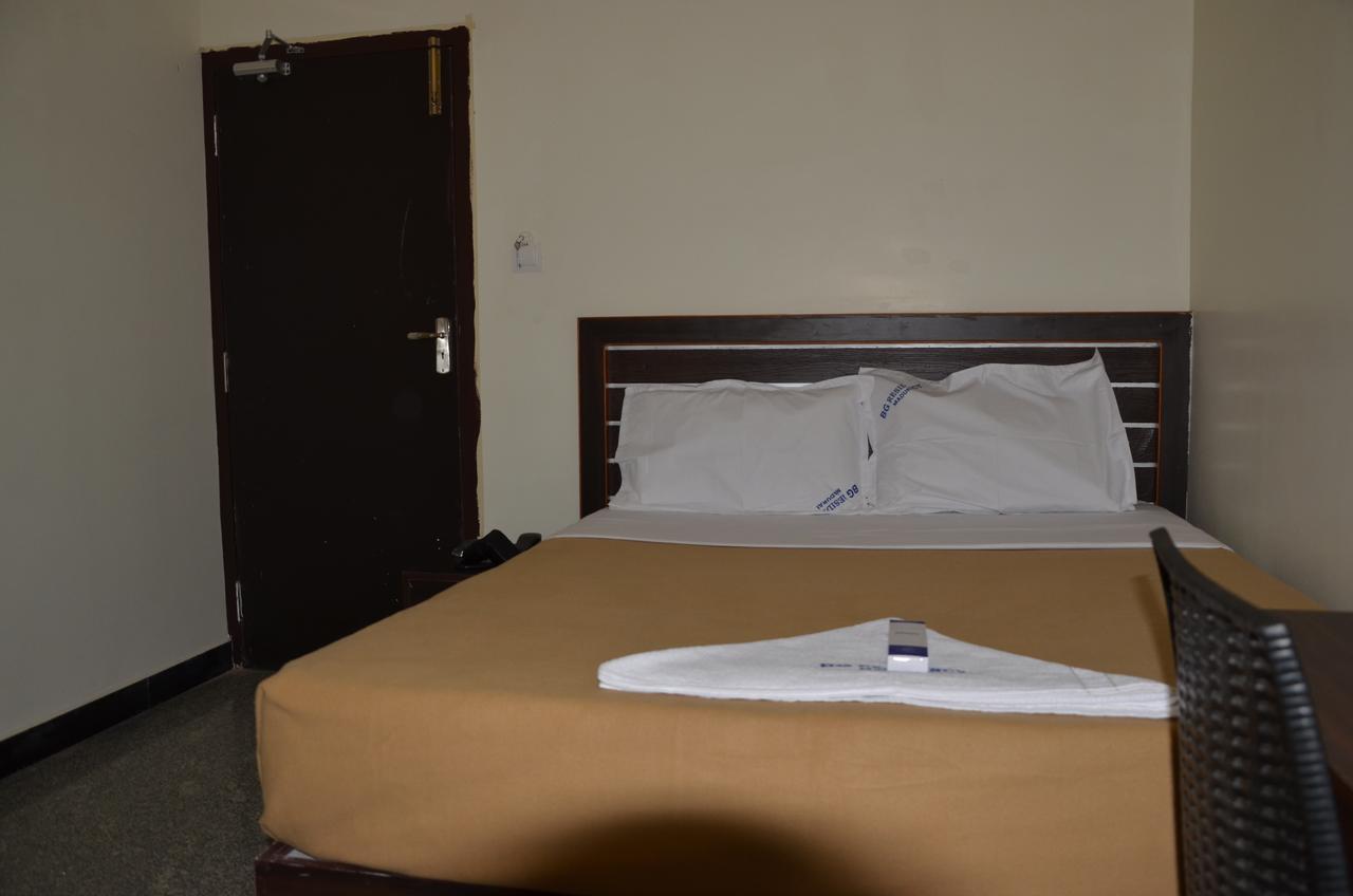 Bg Residency Hotel Madurai Luaran gambar